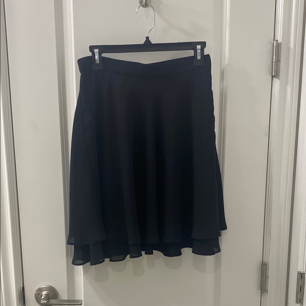 Black high rise float skirt
